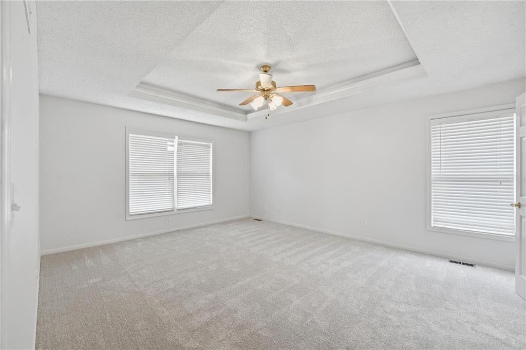 Photo 29 of 58 - 7904 N Cherry Street, Kansas City, MO 64118