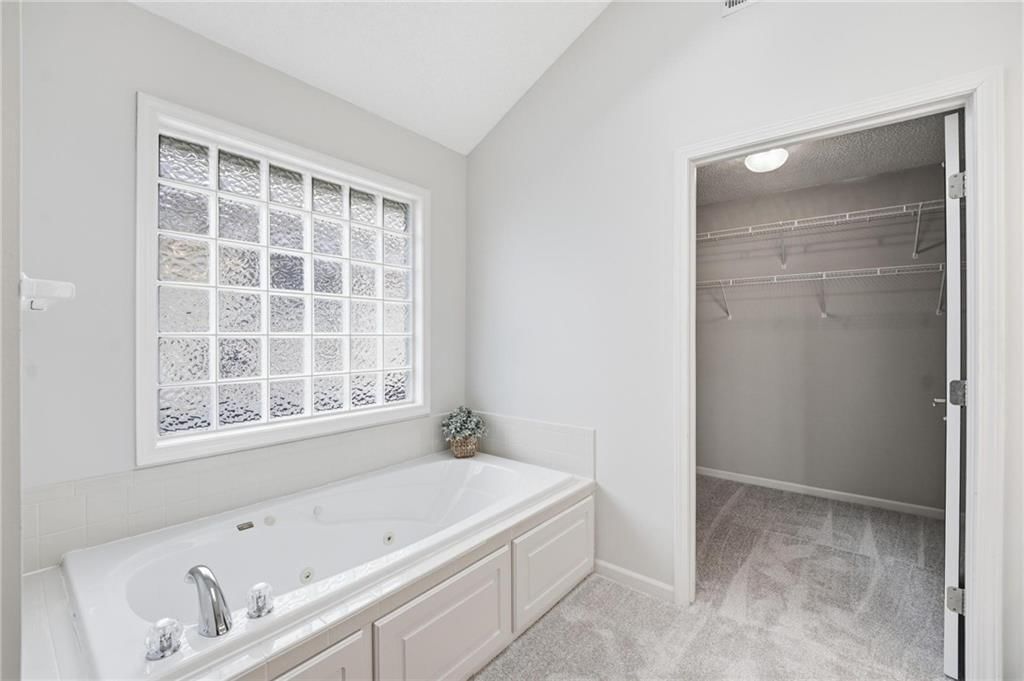 Photo 34 of 58 - 7904 N Cherry Street, Kansas City, MO 64118