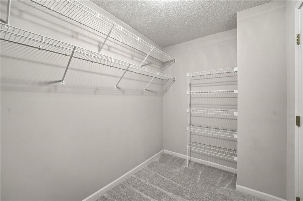 Photo 38 of 58 - 7904 N Cherry Street, Kansas City, MO 64118