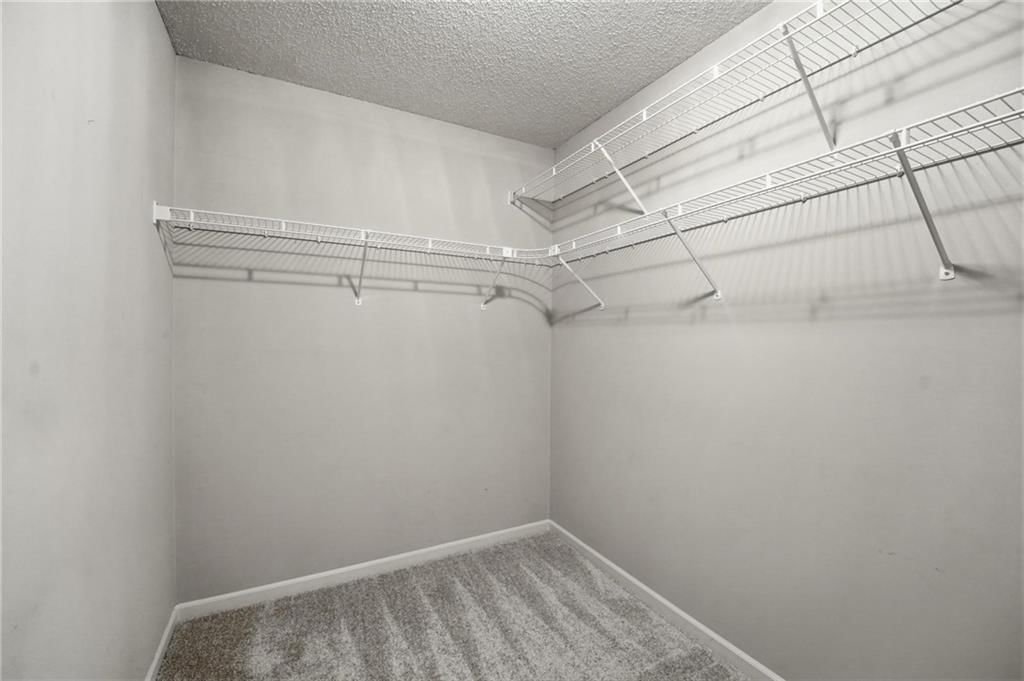 Photo 39 of 58 - 7904 N Cherry Street, Kansas City, MO 64118