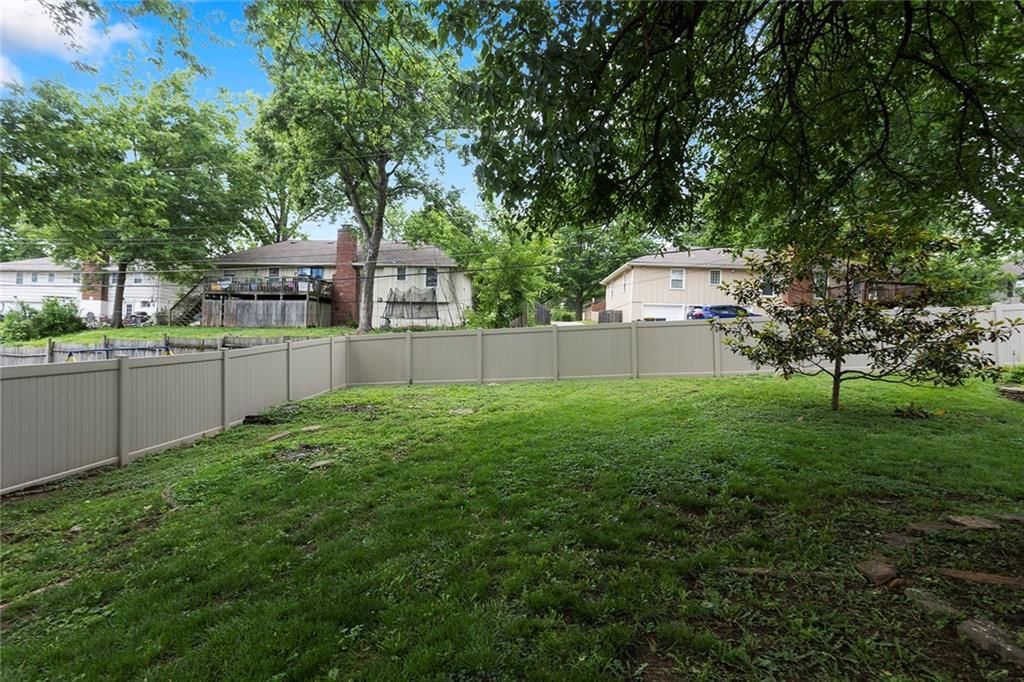 11706 E 62nd Terrace — photo 37