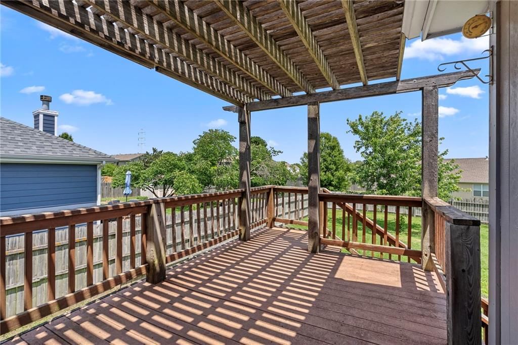 920 PUMPKIN RIDGE Street — photo 23