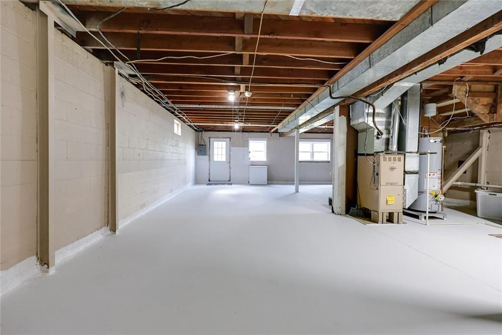 502 W Broadway Street — photo 34