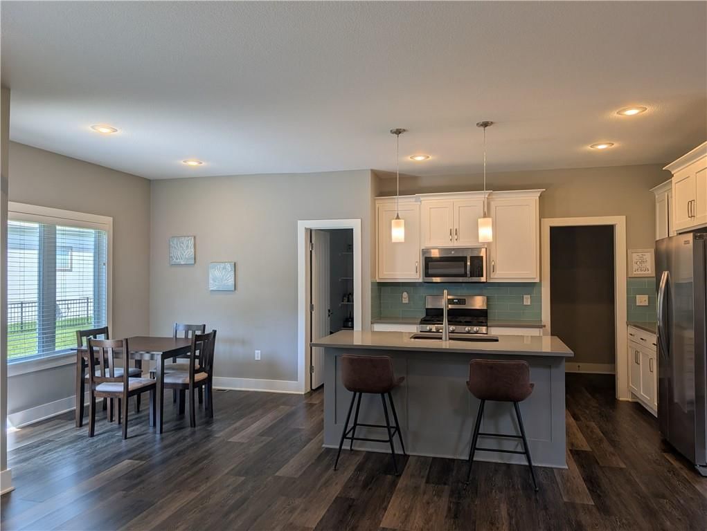 1204 Rich Boulevard — photo 7