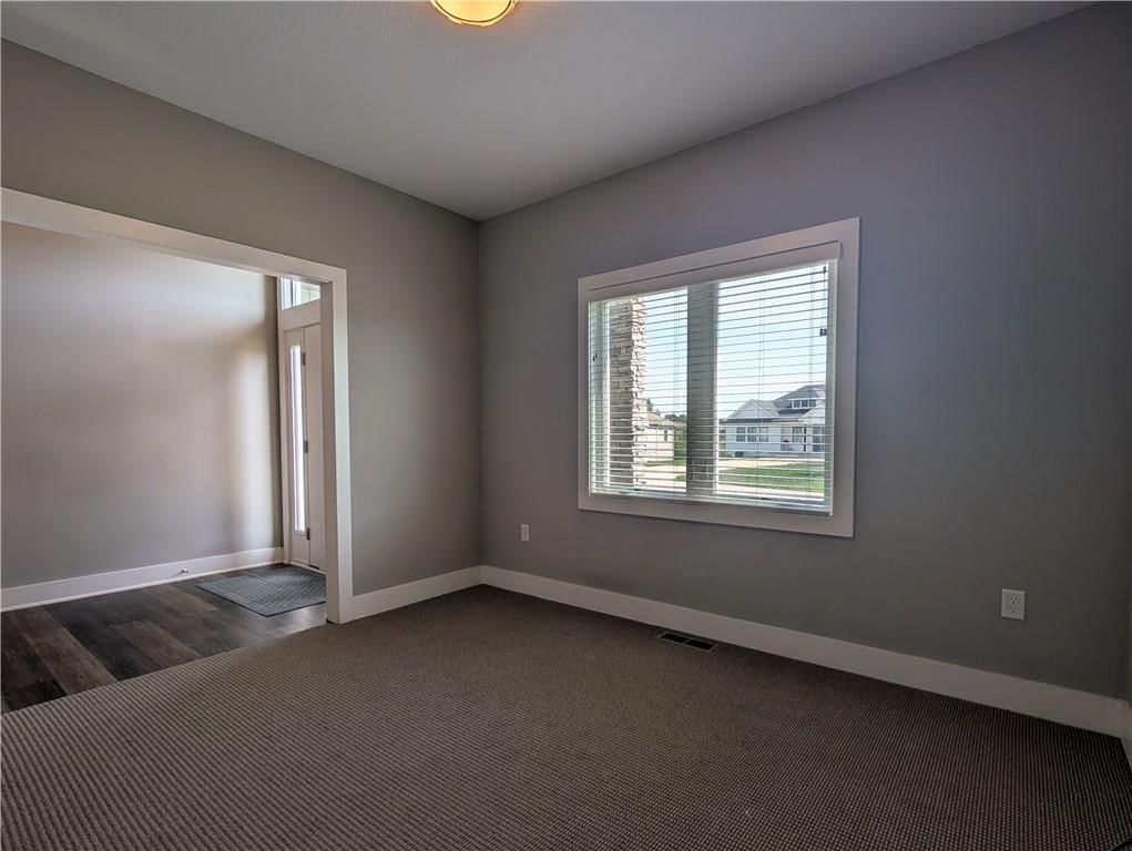 1204 Rich Boulevard — photo 11