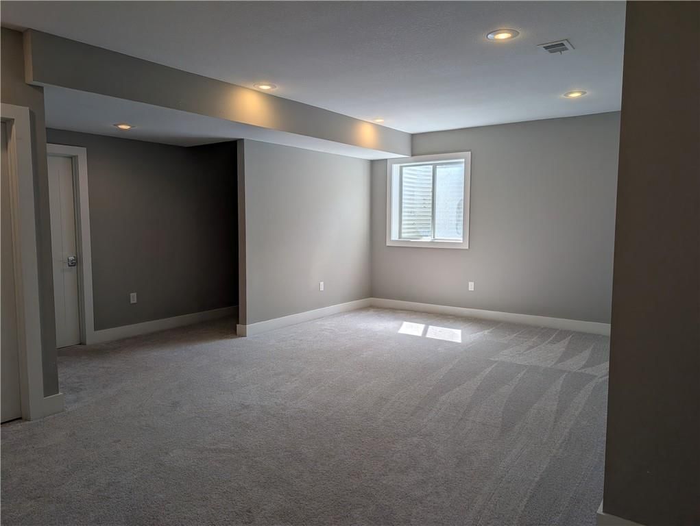 1204 Rich Boulevard — photo 29
