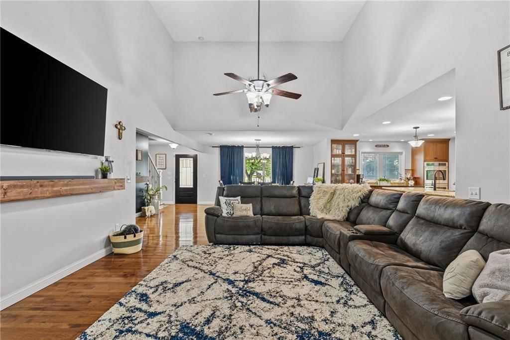 27800 Wonka Drive — photo 13
