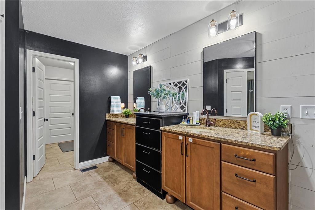 27800 Wonka Drive — photo 17