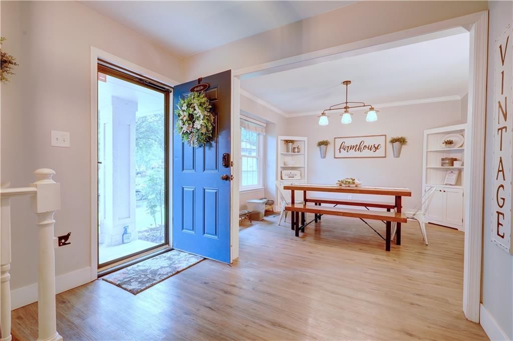 2420 SW Rome Court — photo 4