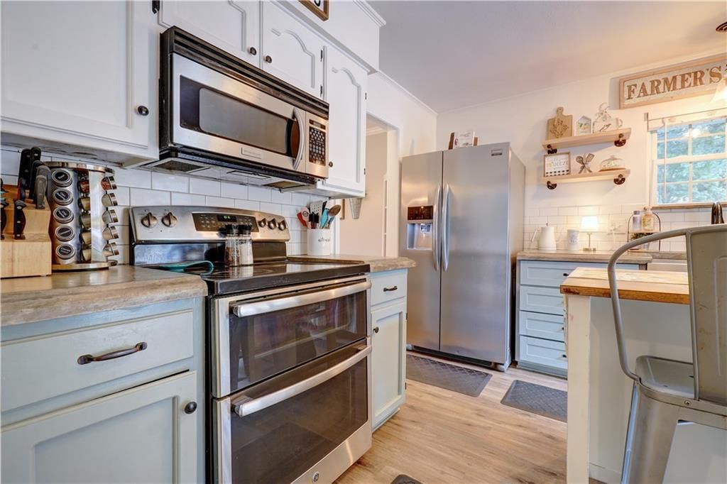 2420 SW Rome Court — photo 9