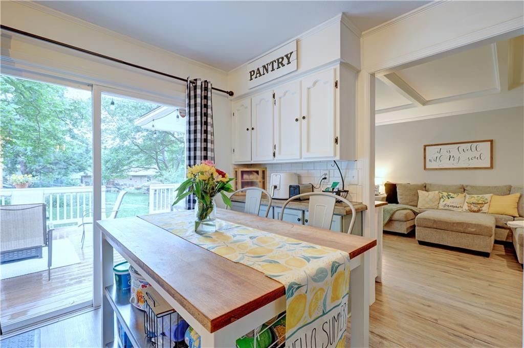 2420 SW Rome Court — photo 11