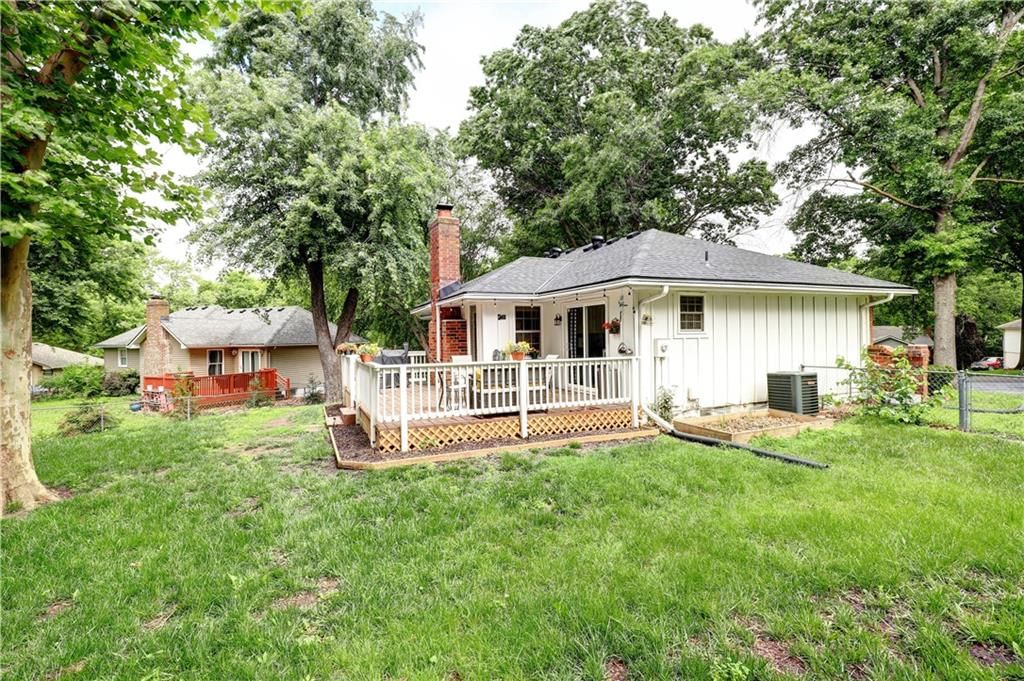 2420 SW Rome Court — photo 36