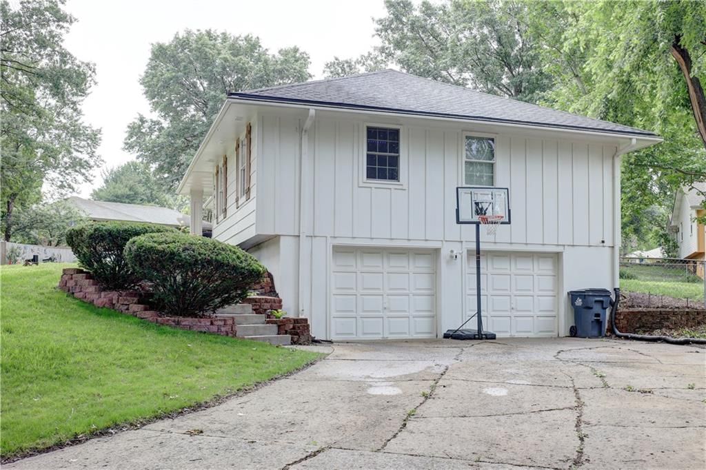 2420 SW Rome Court — photo 38