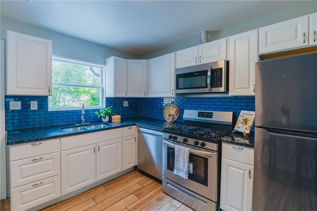 5034 Ottawa Street — photo 5