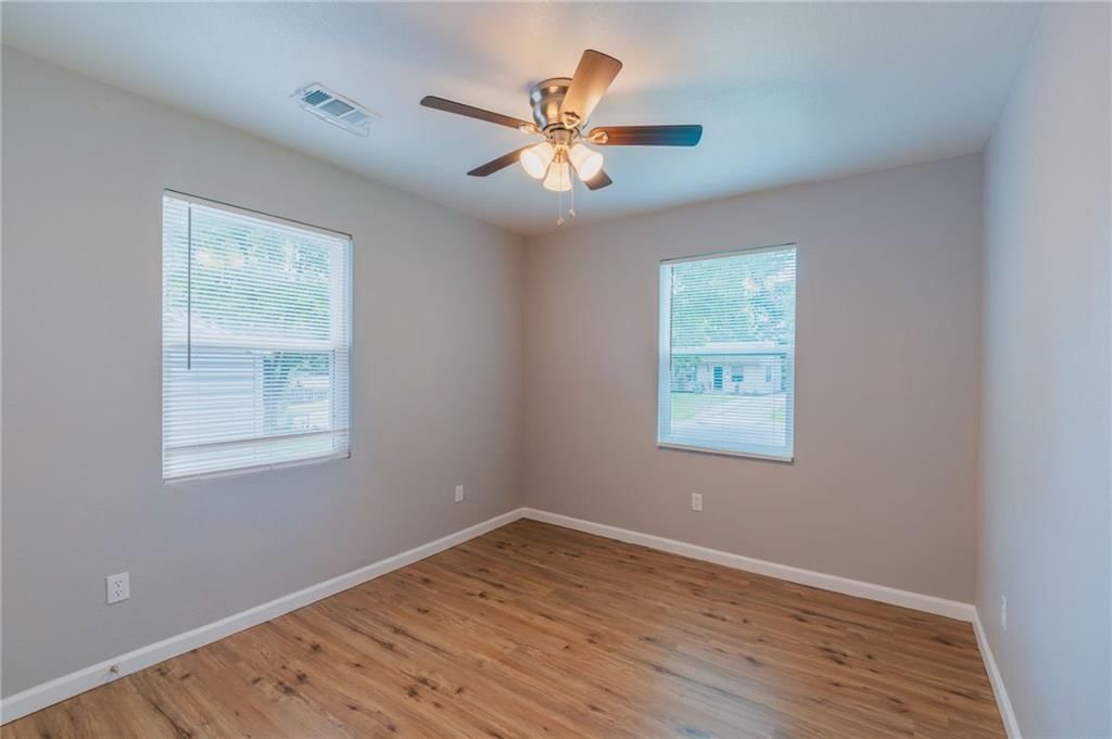 5034 Ottawa Street — photo 11
