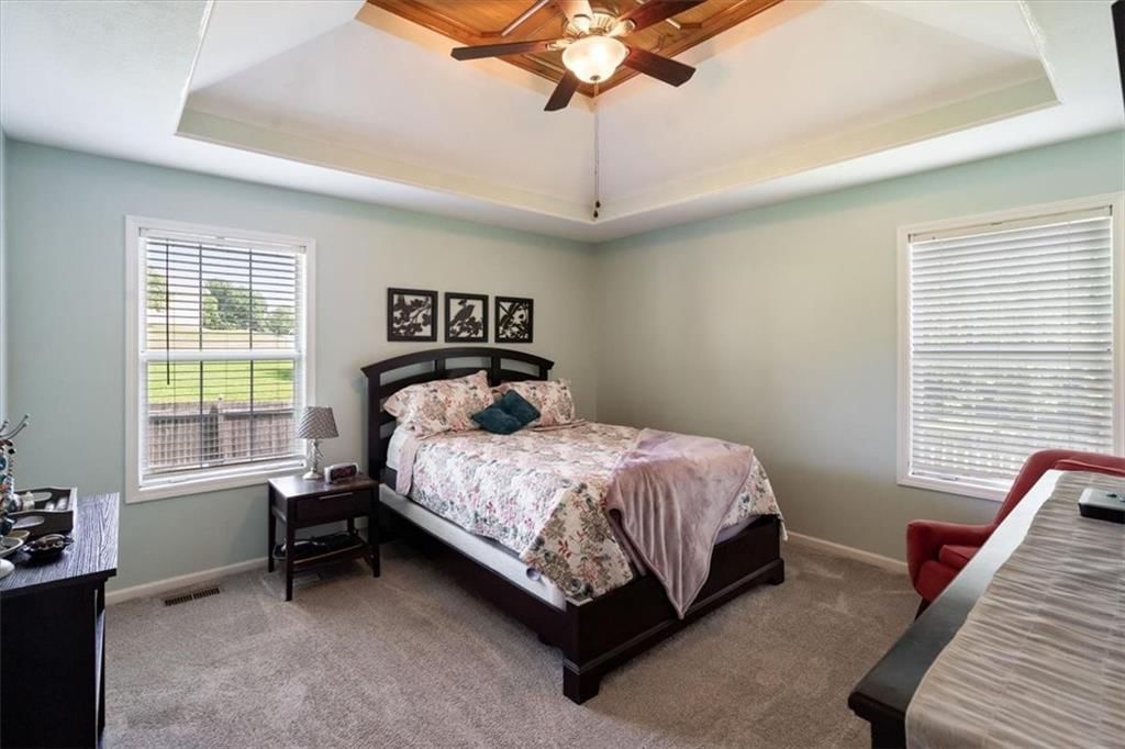 724 NE Hunters Ridge N/A — photo 17