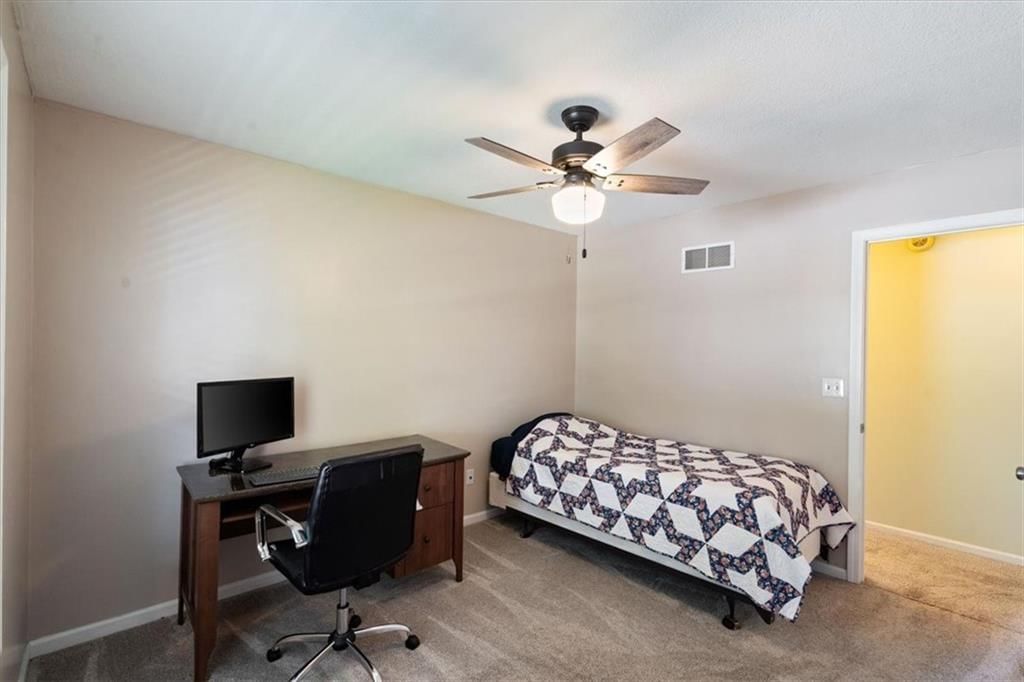724 NE Hunters Ridge N/A — photo 24