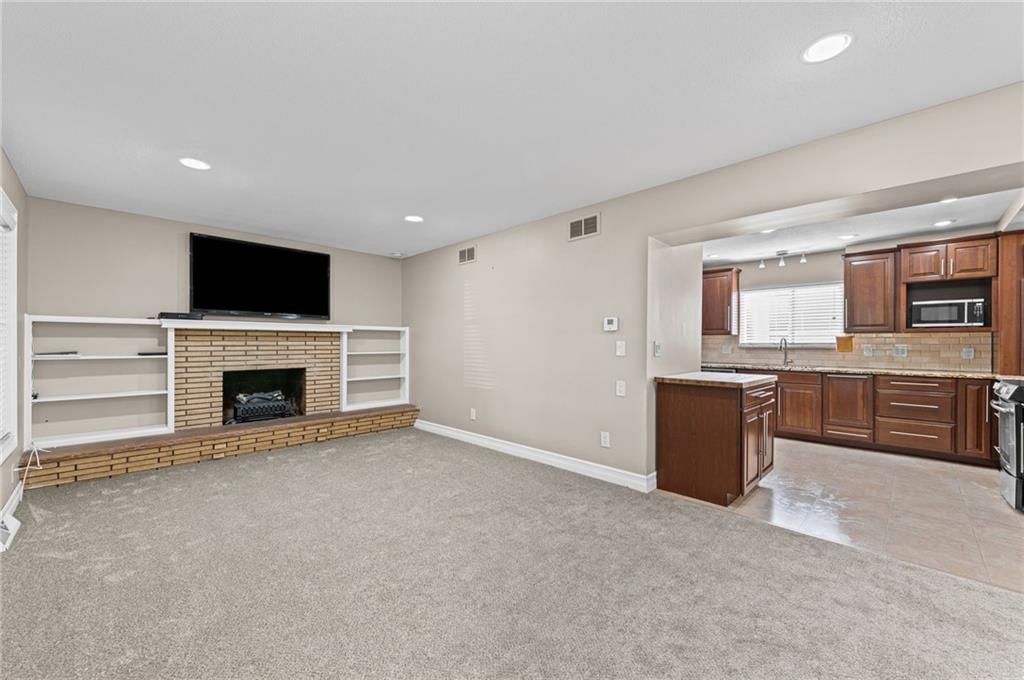 2319 Fayette Street — photo 9