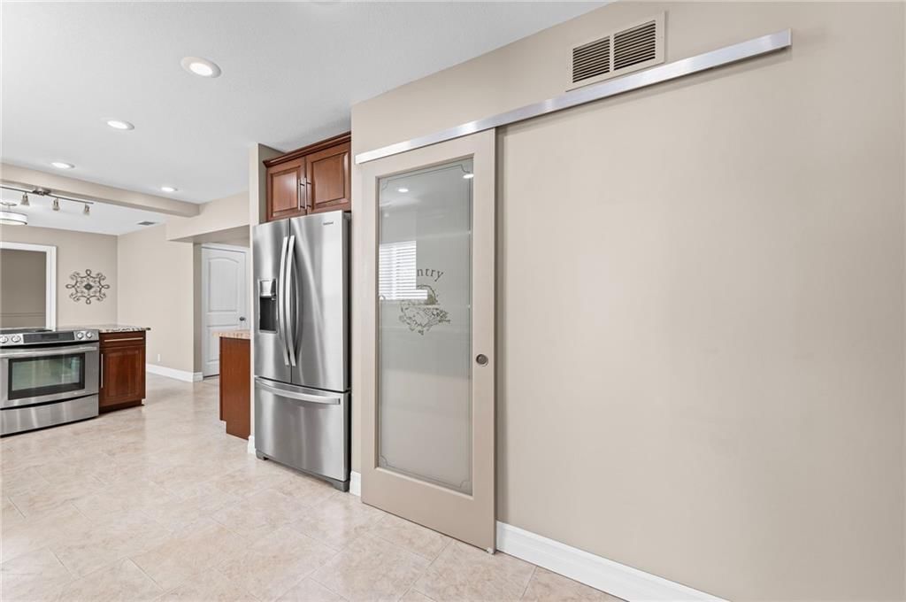 2319 Fayette Street — photo 15