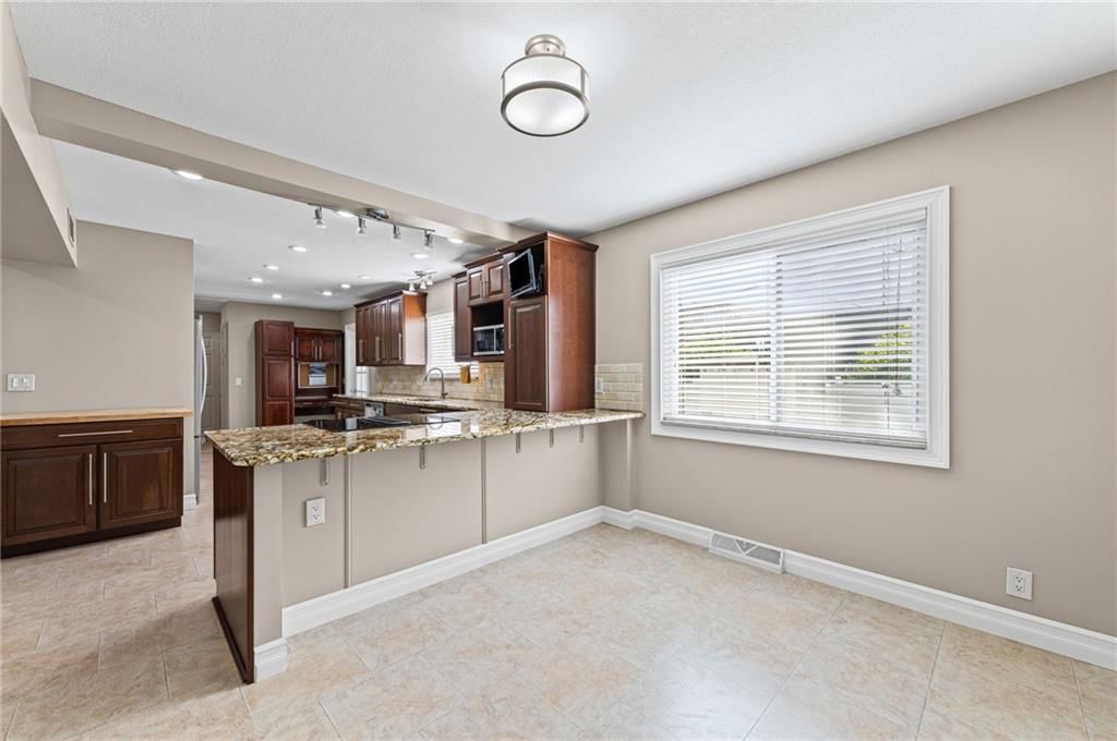 2319 Fayette Street — photo 24
