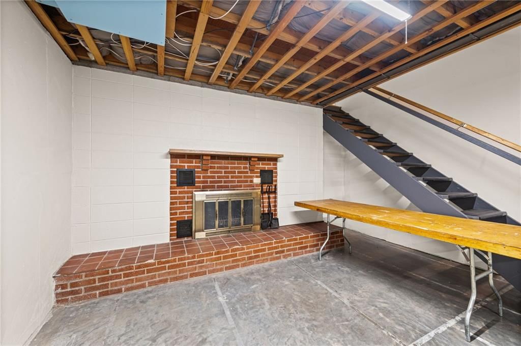 2319 Fayette Street — photo 30