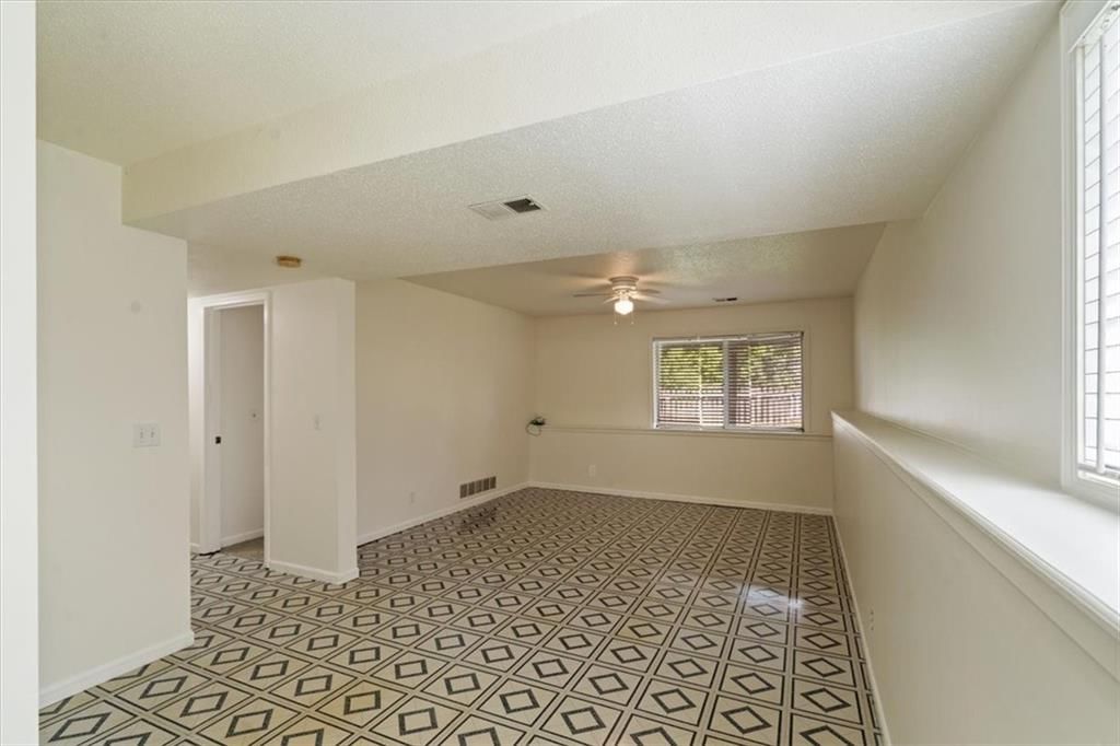 12015 Mackey Street — photo 17