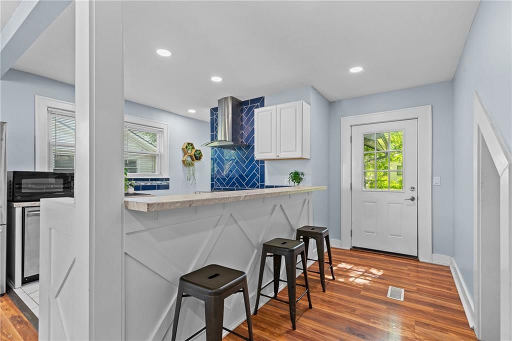 1219 S Glenwood Street — photo 9