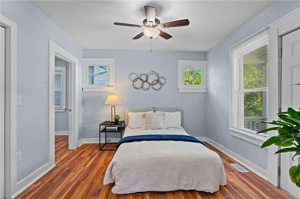 1219 S Glenwood Street — photo 13
