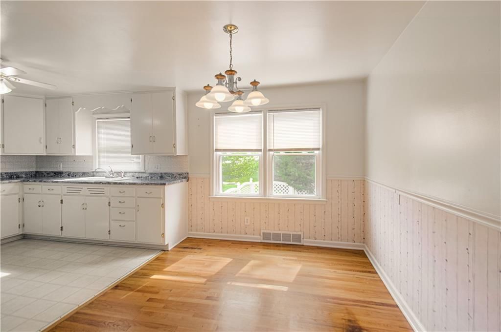11624 W 68th Street — photo 7