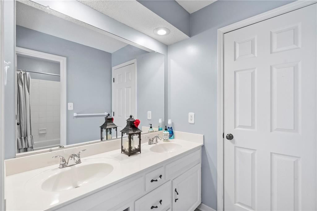 12811 Reeder Street — photo 27