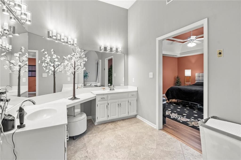 12811 Reeder Street — photo 35