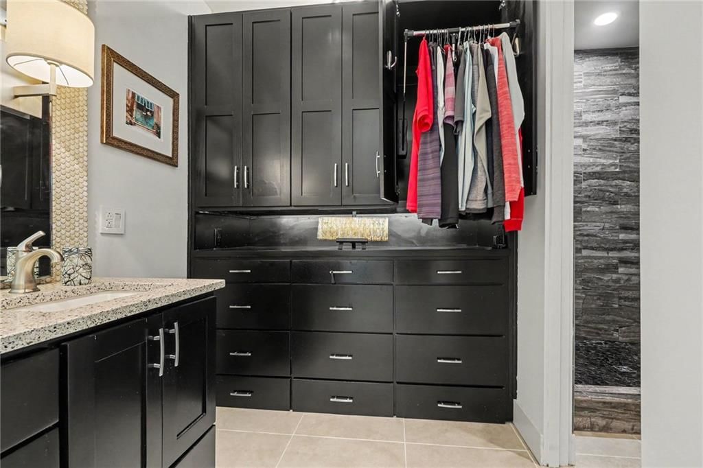 229 Ward Parkway — photo 14