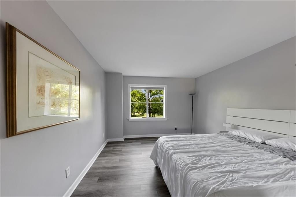 4550 Warwick Boulevard — photo 14