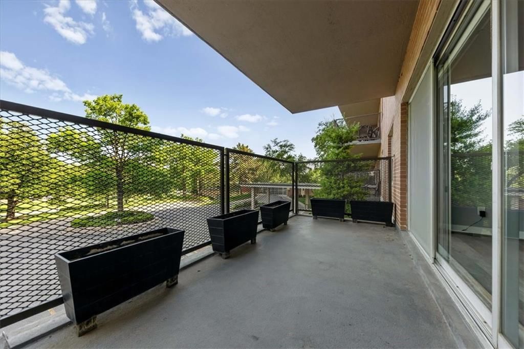 4550 Warwick Boulevard — photo 19