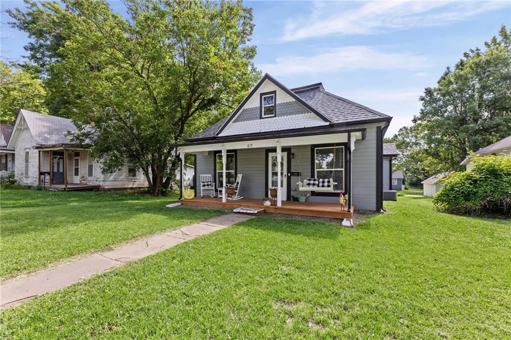 619 N Main Street — photo 3
