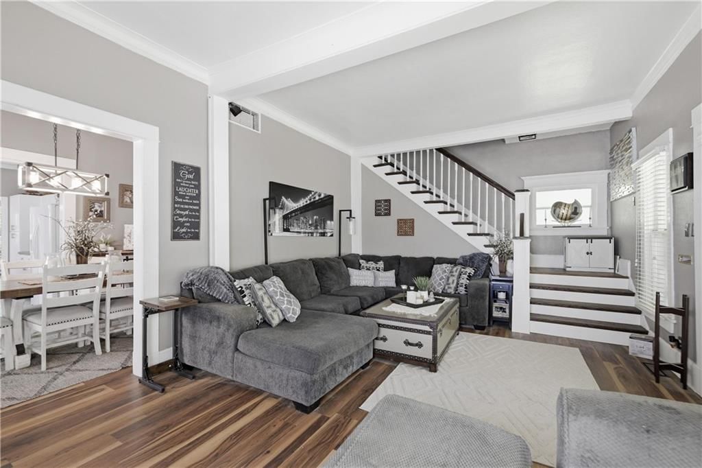 206 S Catalpa Street — photo 8