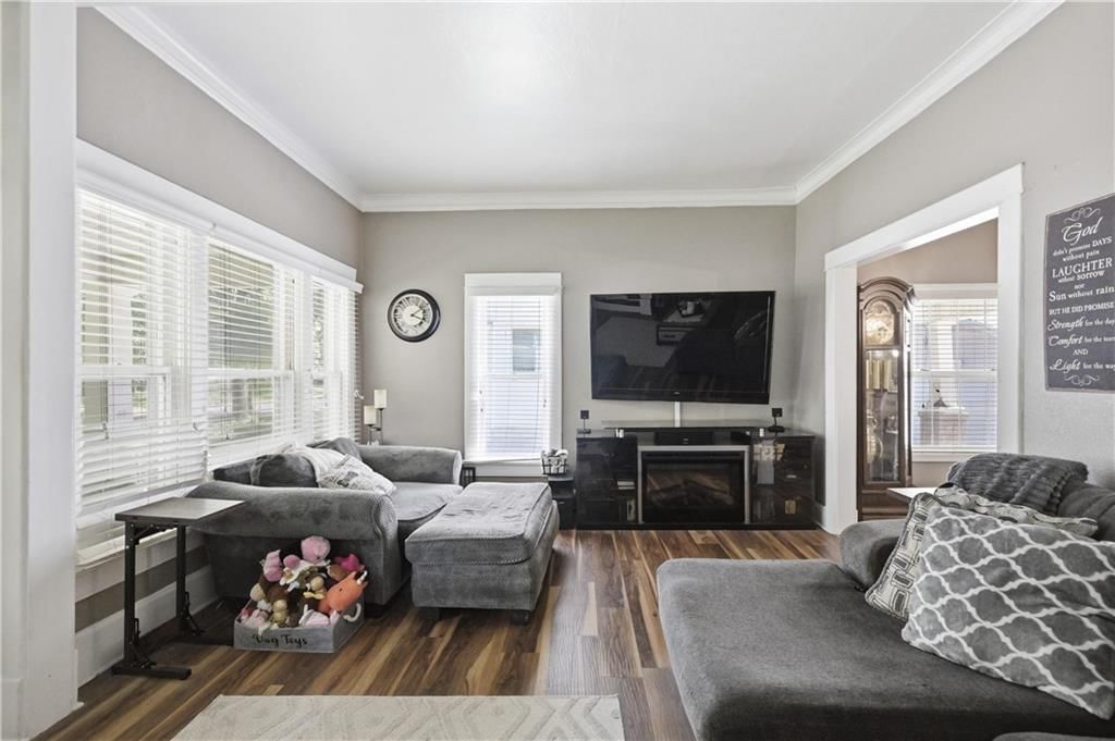 206 S Catalpa Street — photo 9