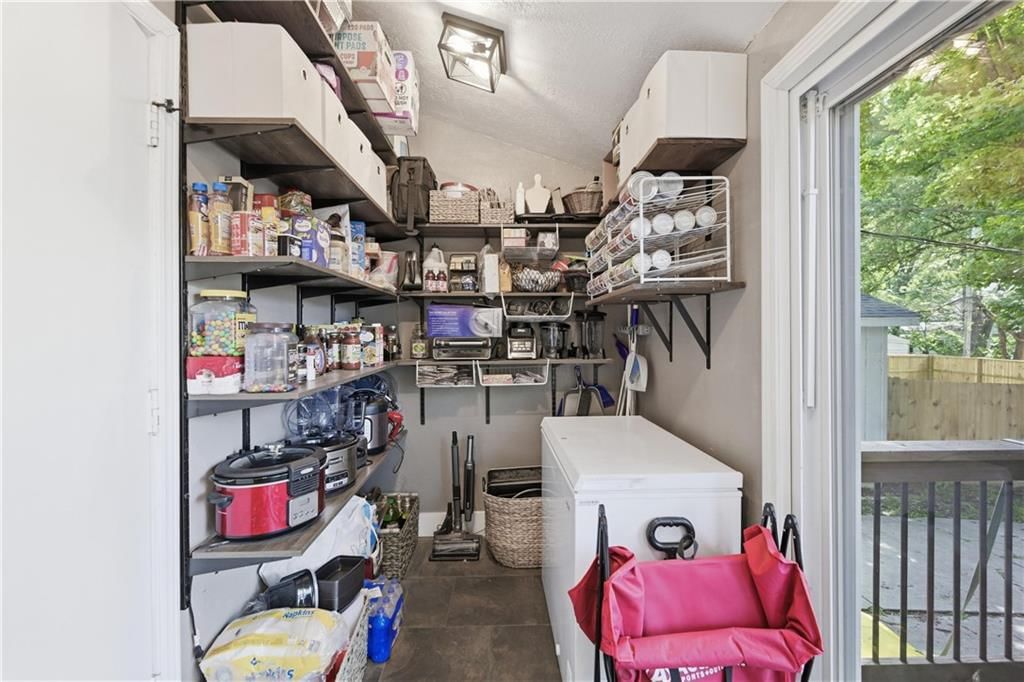 206 S Catalpa Street — photo 18