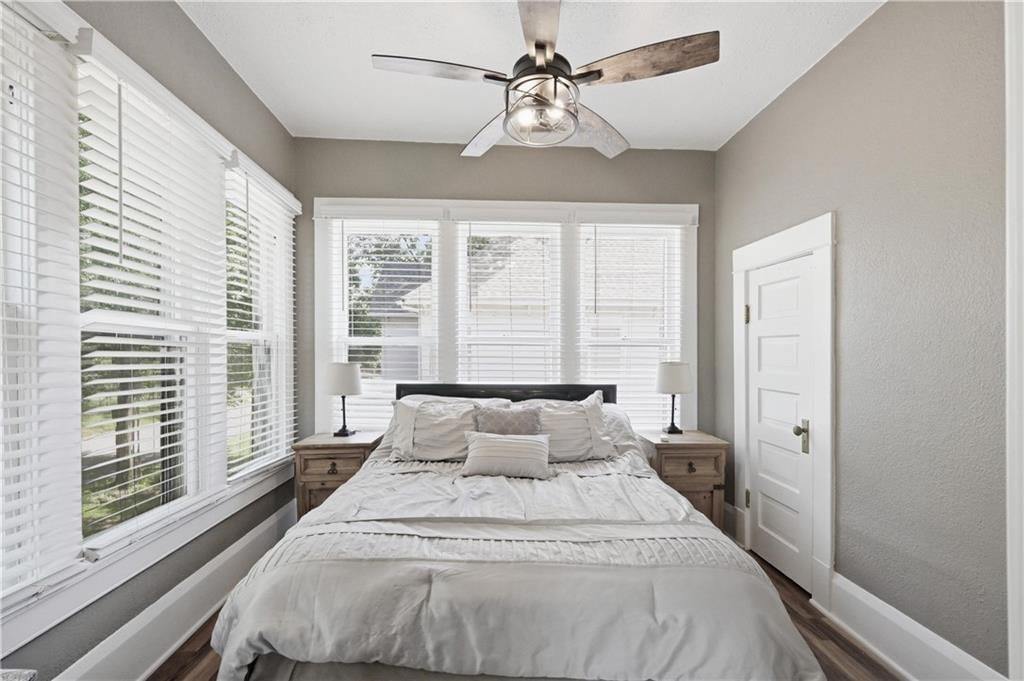 206 S Catalpa Street — photo 33