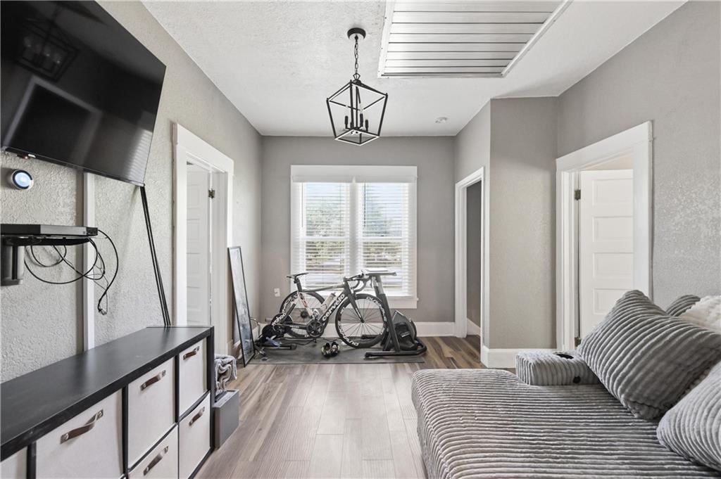 206 S Catalpa Street — photo 35