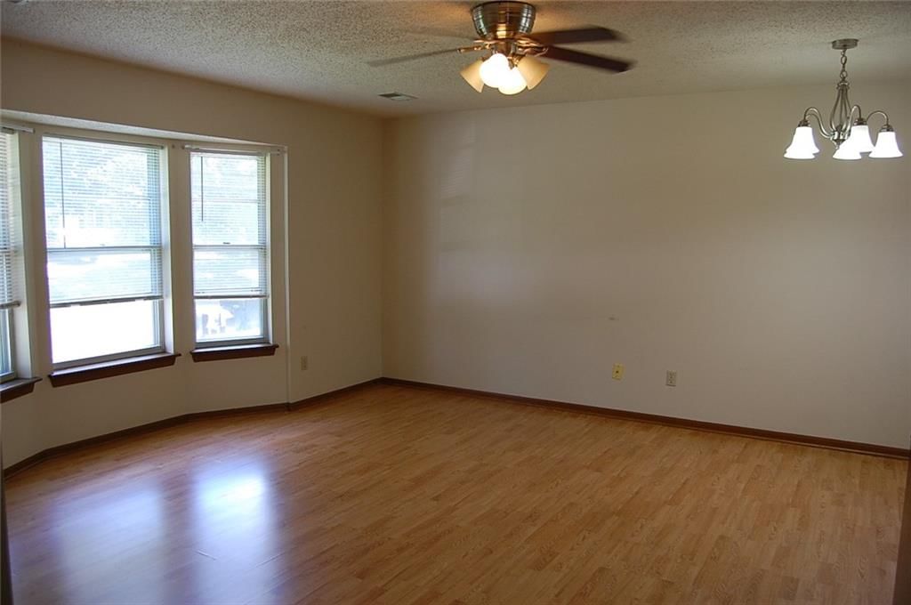 530 Santa Fe Street — photo 4