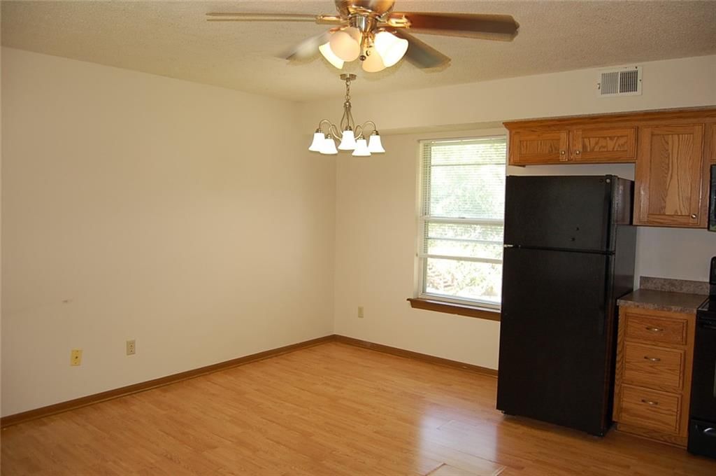 530 Santa Fe Street — photo 6