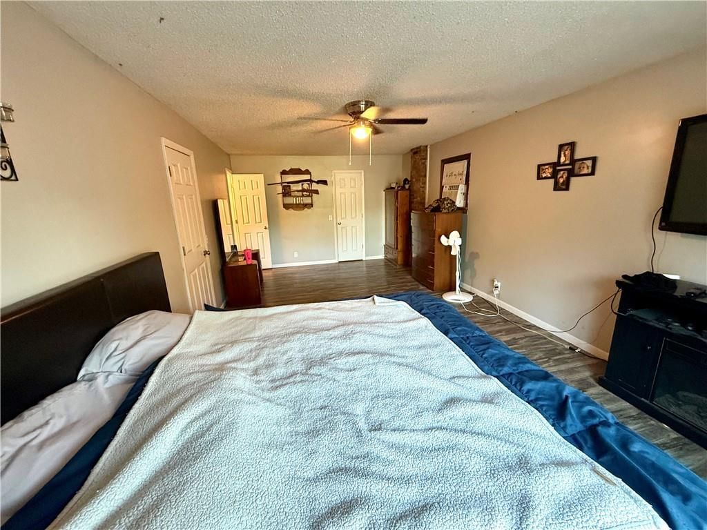 3127 Gene Field Road — photo 12