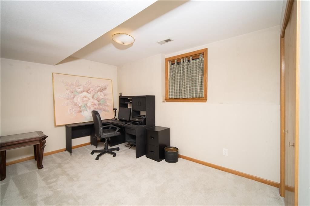 220 E 7th Street — photo 24