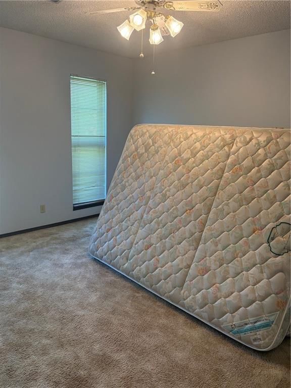 958 Crescent Drive — photo 9
