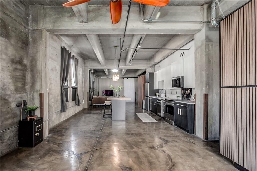 360 W Pershing Road — photo 9