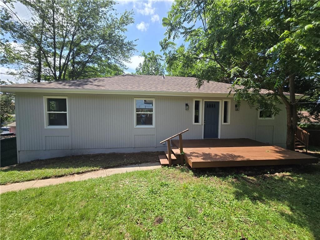 2028 NW 49th Terrace, Northmoor, MO