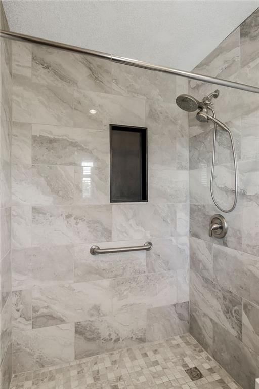 700 Sun Court — photo 19