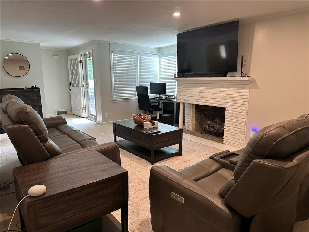 822 Sunset Avenue — photo 4
