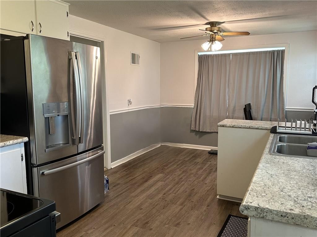 822 Sunset Avenue — photo 9